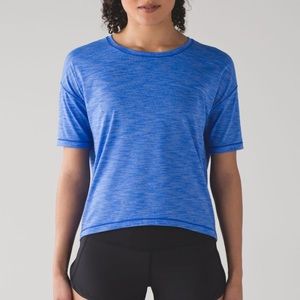 Lululemon Run In Out tee heathered cerulean Sz 10